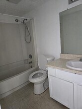 990 Shady Brook Dr in Grapevine, TX - Building Photo - Building Photo