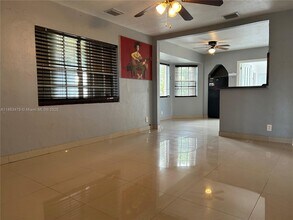2551 Wiley St in Hollywood, FL - Building Photo - Building Photo