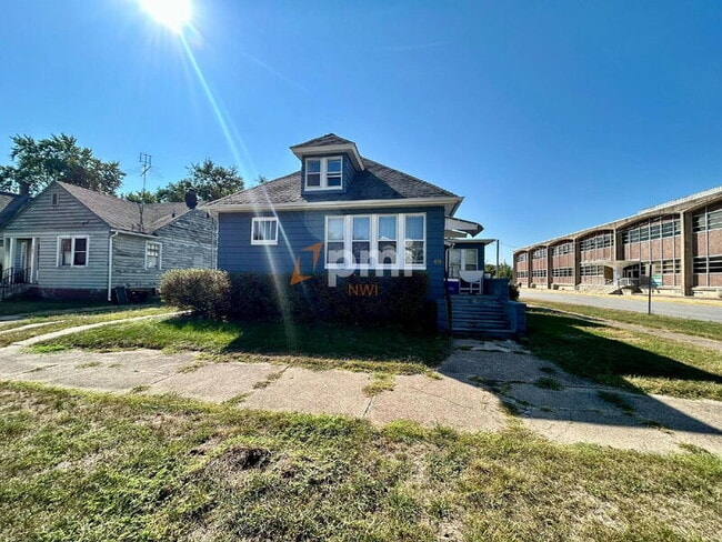 property at 203 Dupage St