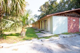 5941 72nd Ave N in Pinellas Park, FL - Building Photo - Building Photo