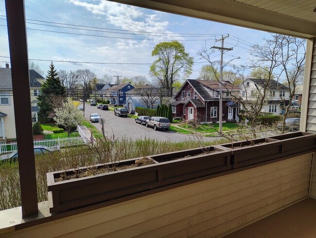 45 Ardmore St, Unit A in Fairfield, CT - Building Photo - Building Photo