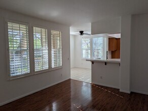 27009 Channel Ln in Santa Clarita, CA - Building Photo - Building Photo