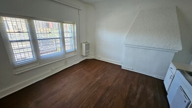 844 S Westlake Ave in Los Angeles, CA - Building Photo - Building Photo