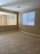 2640 Spruce Creek Dr in Las Vegas, NV - Building Photo - Building Photo