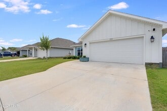 230 Bayou Bend Ln in Callaway, FL - Building Photo - Building Photo