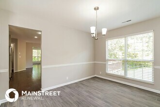 6132 Hampton Hall Way in Nashville, TN - Foto de edificio - Building Photo