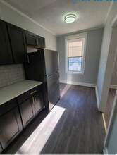 7250 Walnut St in Upper Darby Township, PA - Building Photo - Building Photo