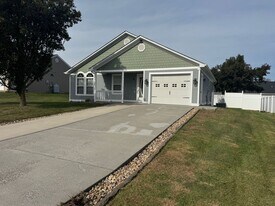 66 Wyer St in Weyers Cave, VA - Building Photo