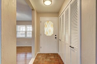 206 Del Mar Dr in Yukon, OK - Building Photo - Building Photo