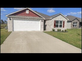 10413 Lori Kaye Dr in North Little Rock, AR - Building Photo