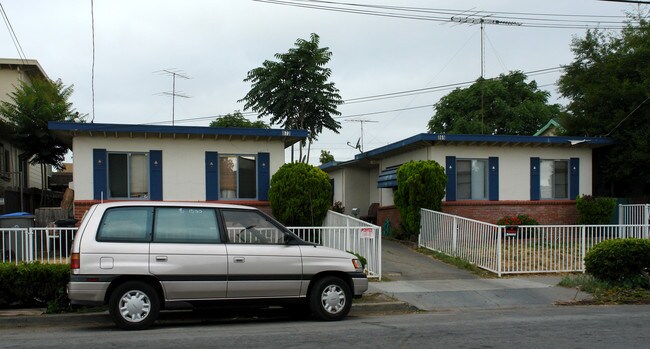 869-875 Almaden Avenue in San Jose, CA - Foto de edificio - Building Photo