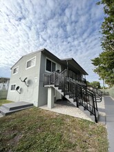 2771 SW 2nd St in Fort Lauderdale, FL - Building Photo - Building Photo