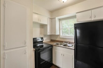 5415 3 Rd St in Danbury, TX - Building Photo - Building Photo