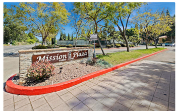 6009 Rancho Mission Rd in San Diego, CA - Building Photo - Building Photo