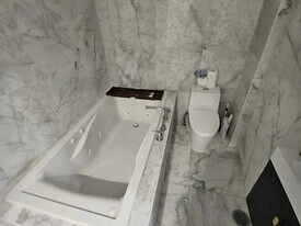 7 Darrow St in Worcester, MA - Building Photo