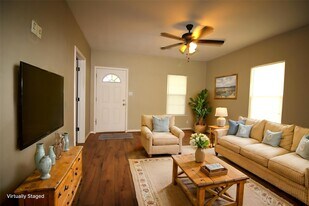 7729 Farm to Market Rd 1301 in Wharton, TX - Building Photo