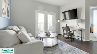 11022 Culebra Rd in San Antonio, TX - Foto de edificio - Building Photo