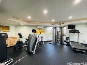 440 ?Olohana St in Honolulu, HI - Building Photo - Building Photo