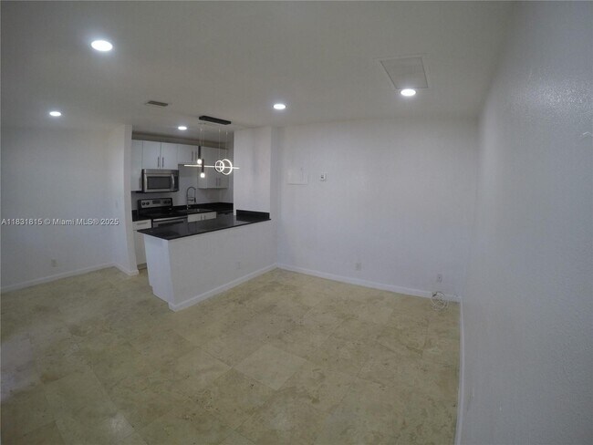 1204 NE 5th Terrace in Fort Lauderdale, FL - Building Photo - Building Photo