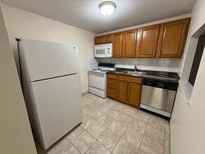 79 Gardner St, Unit 34 in Boston, MA - Building Photo - Building Photo