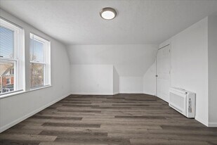 612 N St Clair St in Pittsburgh, PA - Building Photo