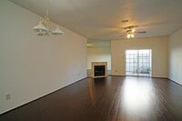 7659 Cambridge St photo'