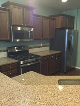 1040 Pendleton Dr in Medford, OR - Building Photo - Building Photo