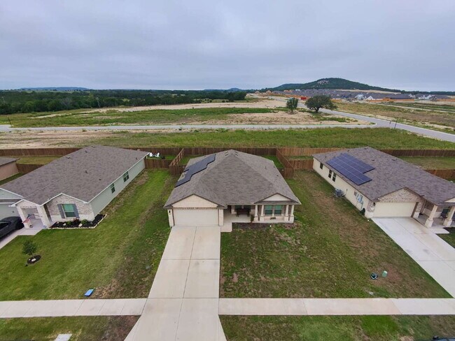 2034 Bee Crk Lp in Copperas Cove, TX - Building Photo - Building Photo
