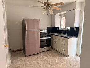 1254 E 70th St in Brooklyn, NY - Foto de edificio - Building Photo