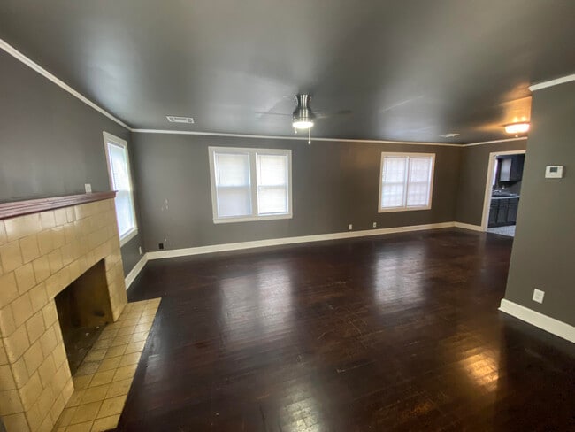 1243 S Columbia Ave in Tulsa, OK - Foto de edificio - Building Photo