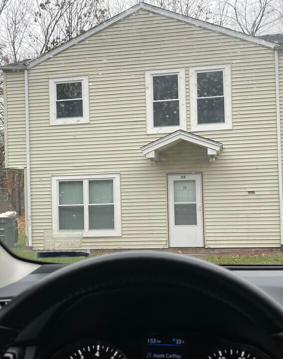 39 Enfield St in Hartford, CT - Building Photo