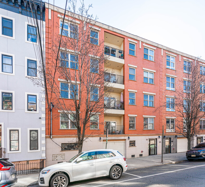 119 Madison St in Hoboken, NJ - Foto de edificio