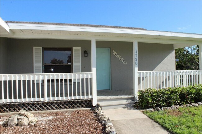 3720 69th St E in Palmetto, FL - Building Photo - Building Photo