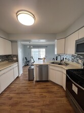 572 Le Parc Cir in Buffalo Grove, IL - Building Photo - Building Photo