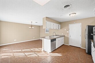 5511 16th Pl in Lubbock, TX - Foto de edificio - Building Photo