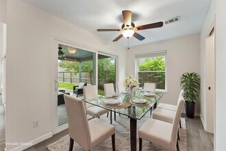 417 W Hillary Cir in Sugar Land, TX - Building Photo - Building Photo