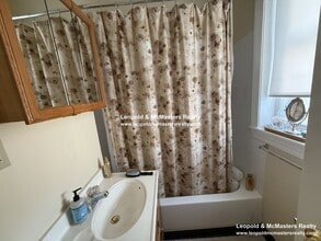 164 Kelton St, Unit Kelton Street in Boston, MA - Foto de edificio - Building Photo