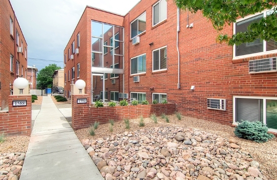 1588 S Albion in Denver, CO - Building Photo - Building Photo