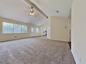 2851 Pilgrims Point Dr in Webster, TX - Building Photo - Building Photo