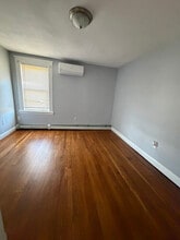 319 Admiral St in Providence, RI - Building Photo - Building Photo