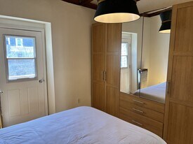 925 Rue Cherrier in Montréal, QC - Building Photo