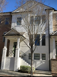 3923 Savannah Square St in Suwanee, GA - Foto de edificio - Building Photo