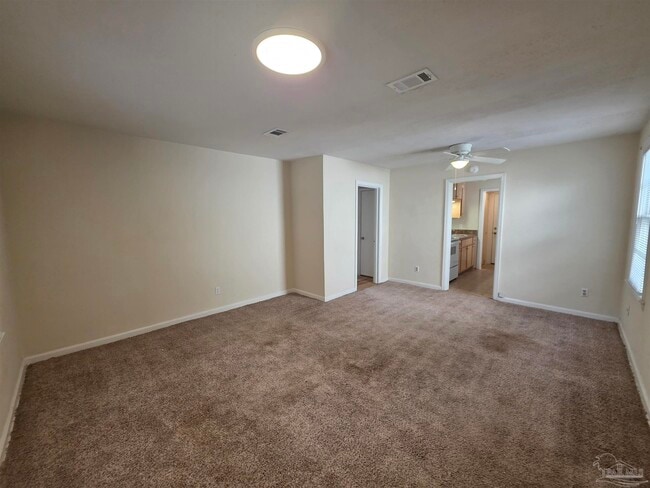 35 Kennington Dr in Pensacola, FL - Building Photo - Building Photo