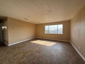 1447 Pumalo St E in San Bernardino, CA - Building Photo