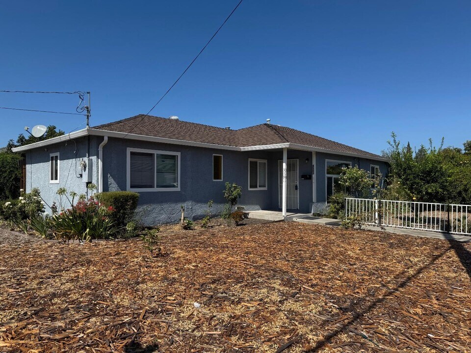 3101 Humbolt Ave in Santa Clara, CA - Building Photo