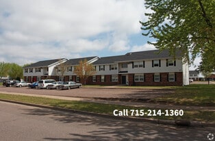 Hamilton Square Apartments in Eau Claire, WI - Building Photo