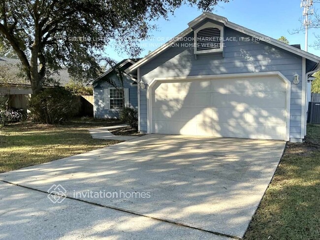 7736 Rockridge Dr W in Jacksonville, FL - Building Photo - Building Photo