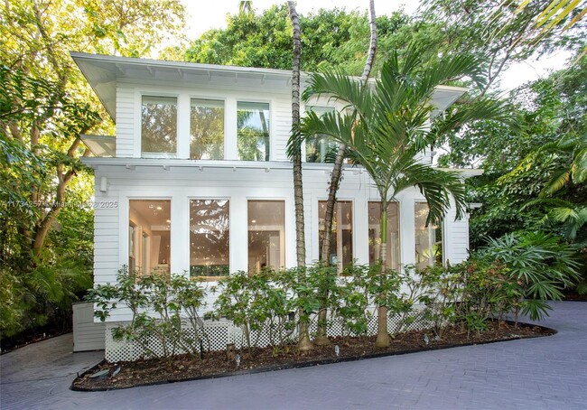 4286 Douglas Rd in Miami, FL - Building Photo - Building Photo