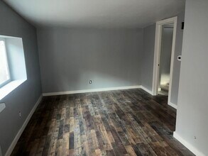 1293 Co Rd 117, Unit Cabin in Glenwood Springs, CO - Foto de edificio - Building Photo