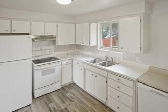 9715 N Stevens St in Spokane, WA - Building Photo - Building Photo
